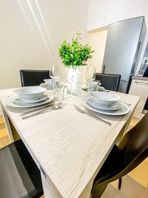 Moonstone Manor 3- Sliema Strand, Gzira Lejlighed Eksteriør billede